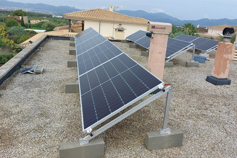 Instalación de Placas Solares para Balcones en Mallorca | energia solar mallorca